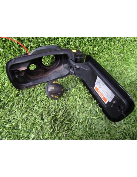 [92600] TAPA EXTERIOR COMBUSTIBLE - AUDI A4 BERLINA (B5) (01/1999 - 01/2000)