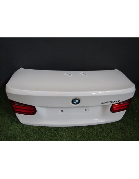 [94280] TAPA MALETERO - BMW SERIE 3 LIM. (F30)
