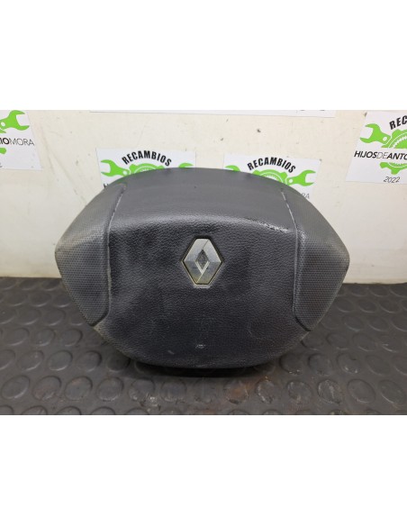 [106268] TAPA VOLANTE - RENAULT MAXITY (01/2007 - 01/2011)