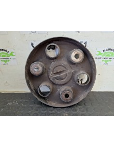 [105904] TAPACUBOS - NISSAN NT400 CABSTAR (01/20214-)... 2