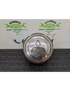 [99900] TAPACUBOS - MITSUBISHI MONTERO (L040) 2