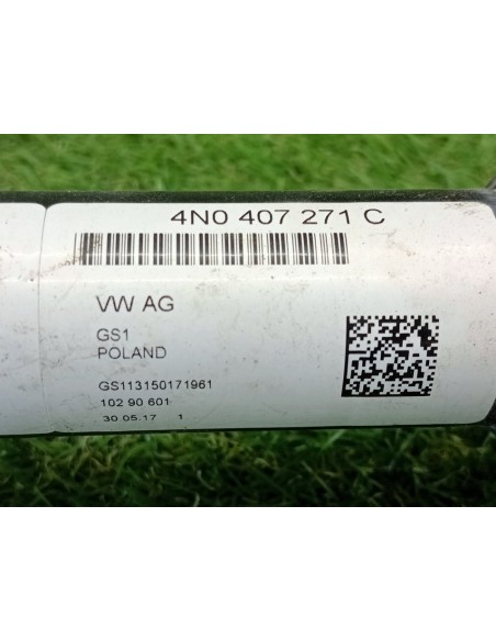 [92929] TRANSMISION DELANTERA IZQUIERDA - AUDI A8 (D2) (01/1994 - 01/1999)