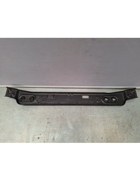 [101520] TRAVESAÑO SUPERIOR - FORD TRANSIT CAJA CERRADA '06