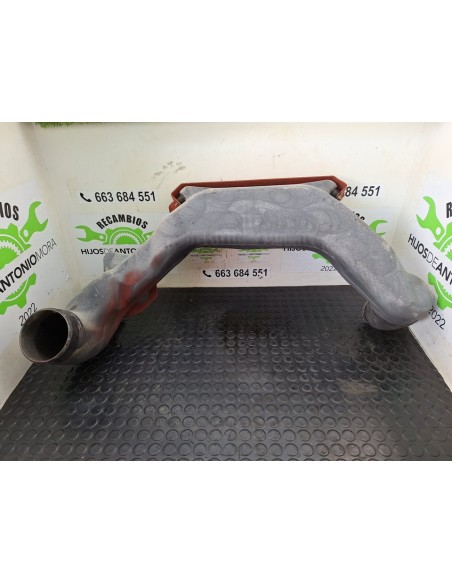 [102685] TUBO FILTRO AIRE - IVECO EUROCARGO TECTOR (01/2001 - 12/2003)