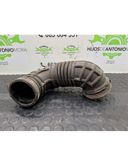 [100135] TUBO FILTRO AIRE - NISSAN CABSTAR E (01/2002 - 12/2003)