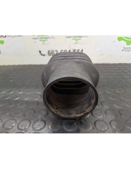 [100965] TUBO FILTRO AIRE - NISSAN CABSTAR E (01/2002 - 12/2003)