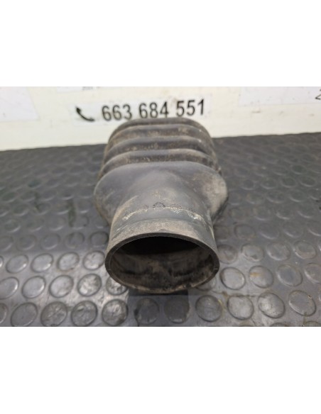 [100990] TUBO FILTRO AIRE - NISSAN CABSTAR E (01/2002 - 12/2003)