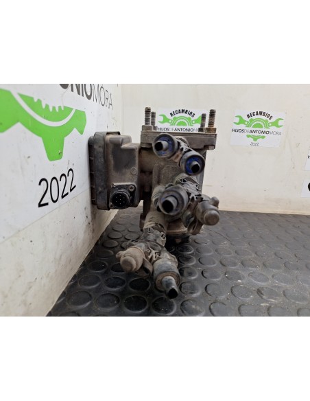 [106457] VALVULA CONTROL REMOLQUE EBS - RENAULT PREMIUM ROUTE -2006 (01/2005 - 01/2013)