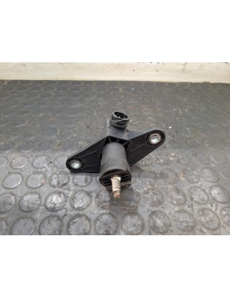 [105881] VALVULA NIVELADORA - RENAULT SERIE T (01/2013 - ...)