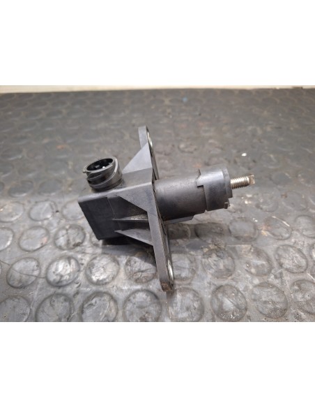 [105881] VALVULA NIVELADORA - RENAULT SERIE T (01/2013 - ...)