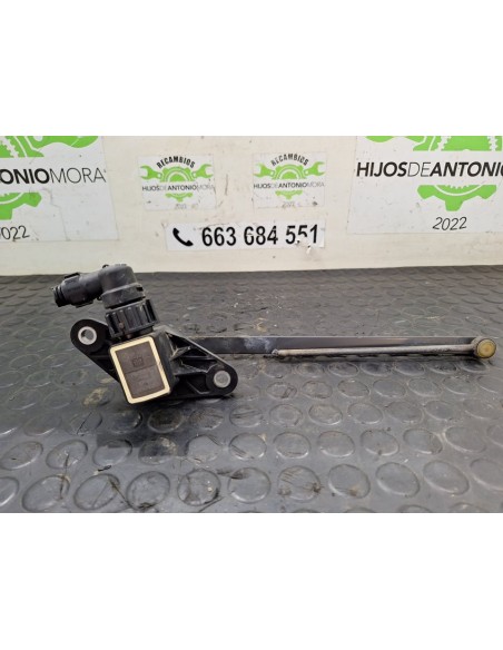 [102858] VALVULA NIVELADORA SUSPENSION - RENAULT SERIE T (01/2013 - ...)