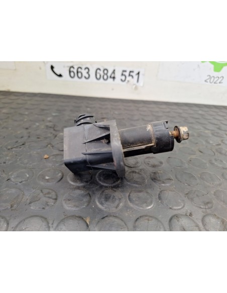 [102859] VALVULA NIVELADORA SUSPENSION - RENAULT SERIE T (01/2013 - ...)