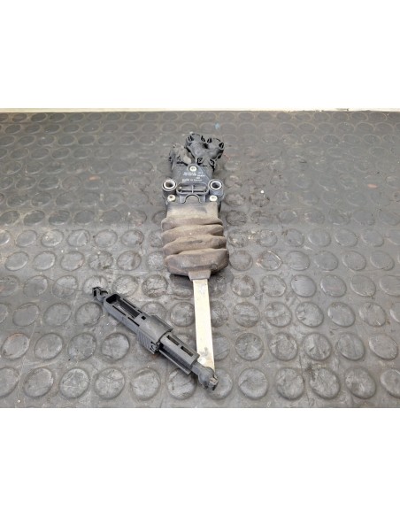 [105883] VALVULA NIVELADORA SUSPENSION TRASERA DERECHA - RENAULT SERIE T (01/2013 - ...)