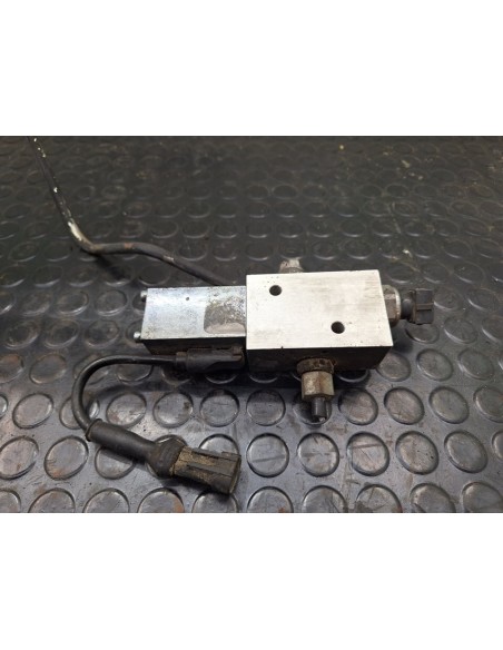 [101615] VALVULA REGULADORA - IVECO EUROTECH CURSOR (MH) (01/1999 - 12/2003)