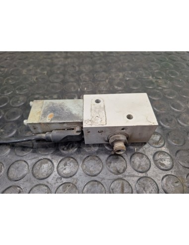 [102399] VALVULA REGULADORA - IVECO STRALIS...