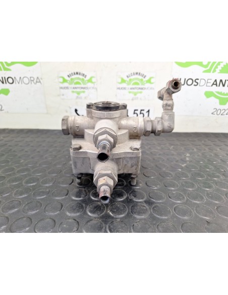 [101825] VALVULA REPARTIDORA DE FRENADA - RENAULT M 230