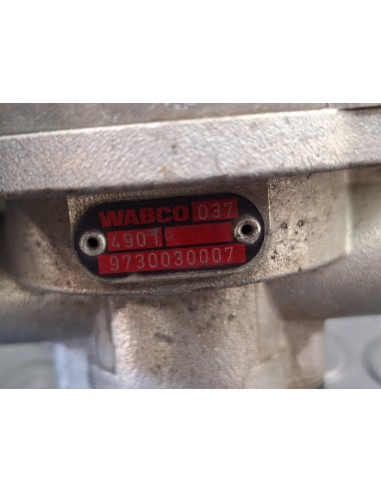 [101825] VALVULA REPARTIDORA DE FRENADA -...