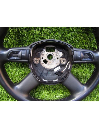 [92671] VOLANTE - AUDI A4 AVANT (B5)