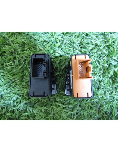 [94093] WARNING - VOLKSWAGEN UP! (122) (01/2016...