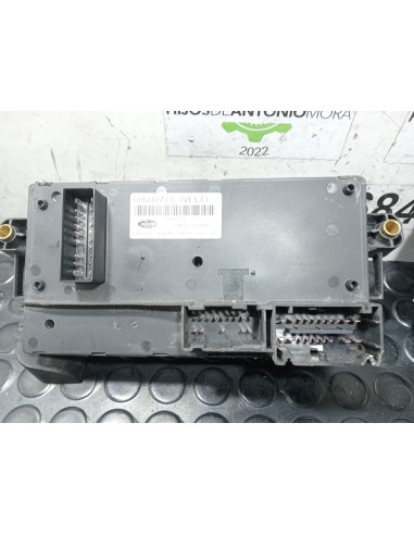 [113237] CAJA RELES / FUSIBLES - IVECO DAILY...